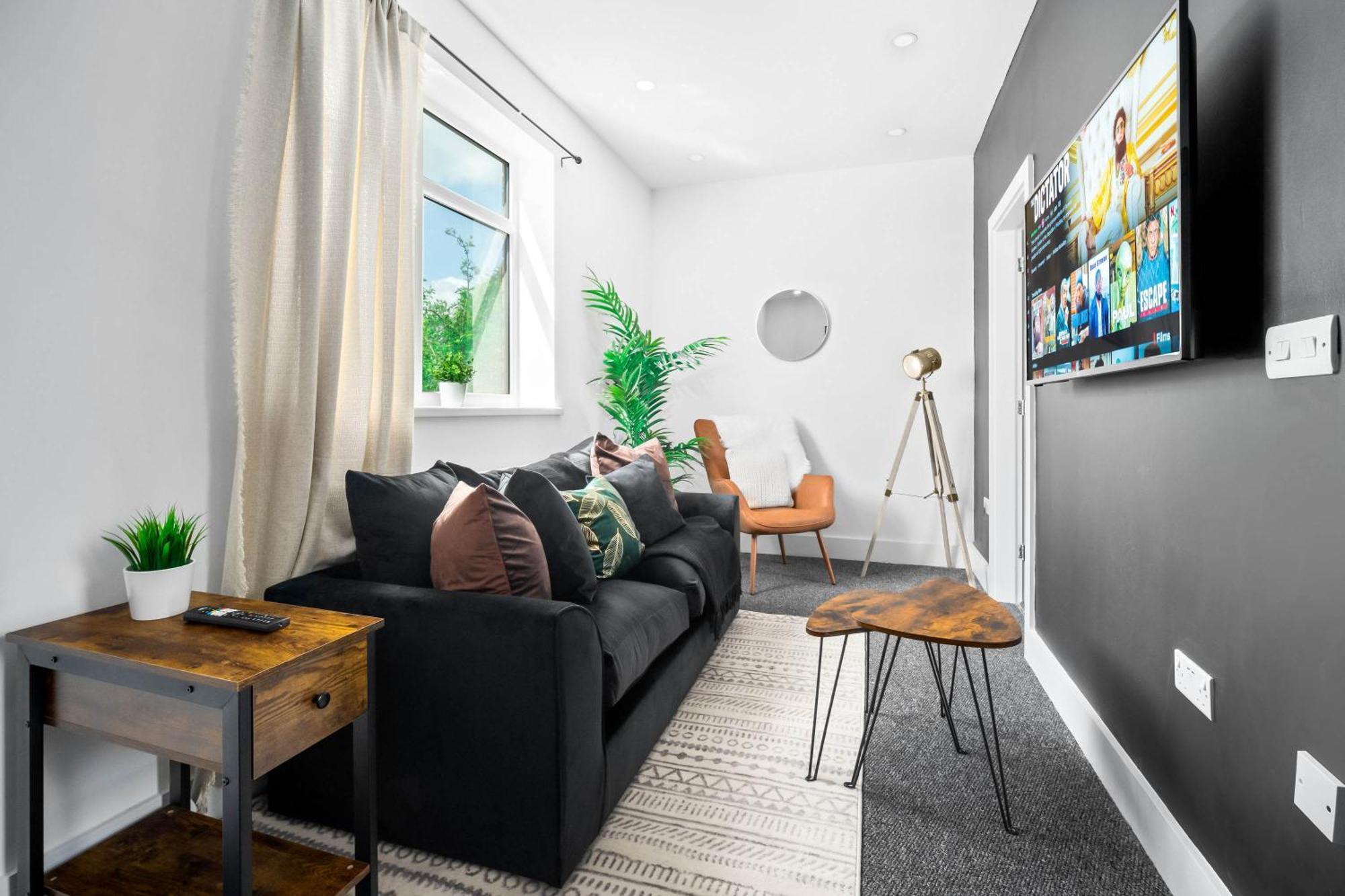 Luxe Apartment - Rowley Regis - Parking - Top Rated - Netflix - Wifi - 49Bg Cradley Heath Esterno foto