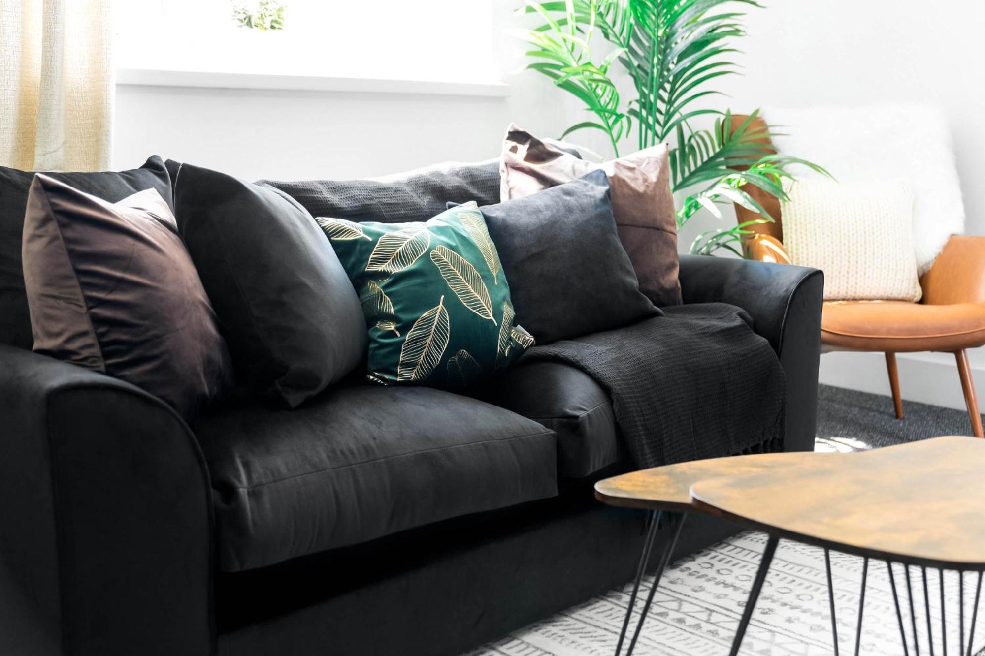 Luxe Apartment - Rowley Regis - Parking - Top Rated - Netflix - Wifi - 49Bg Cradley Heath Esterno foto