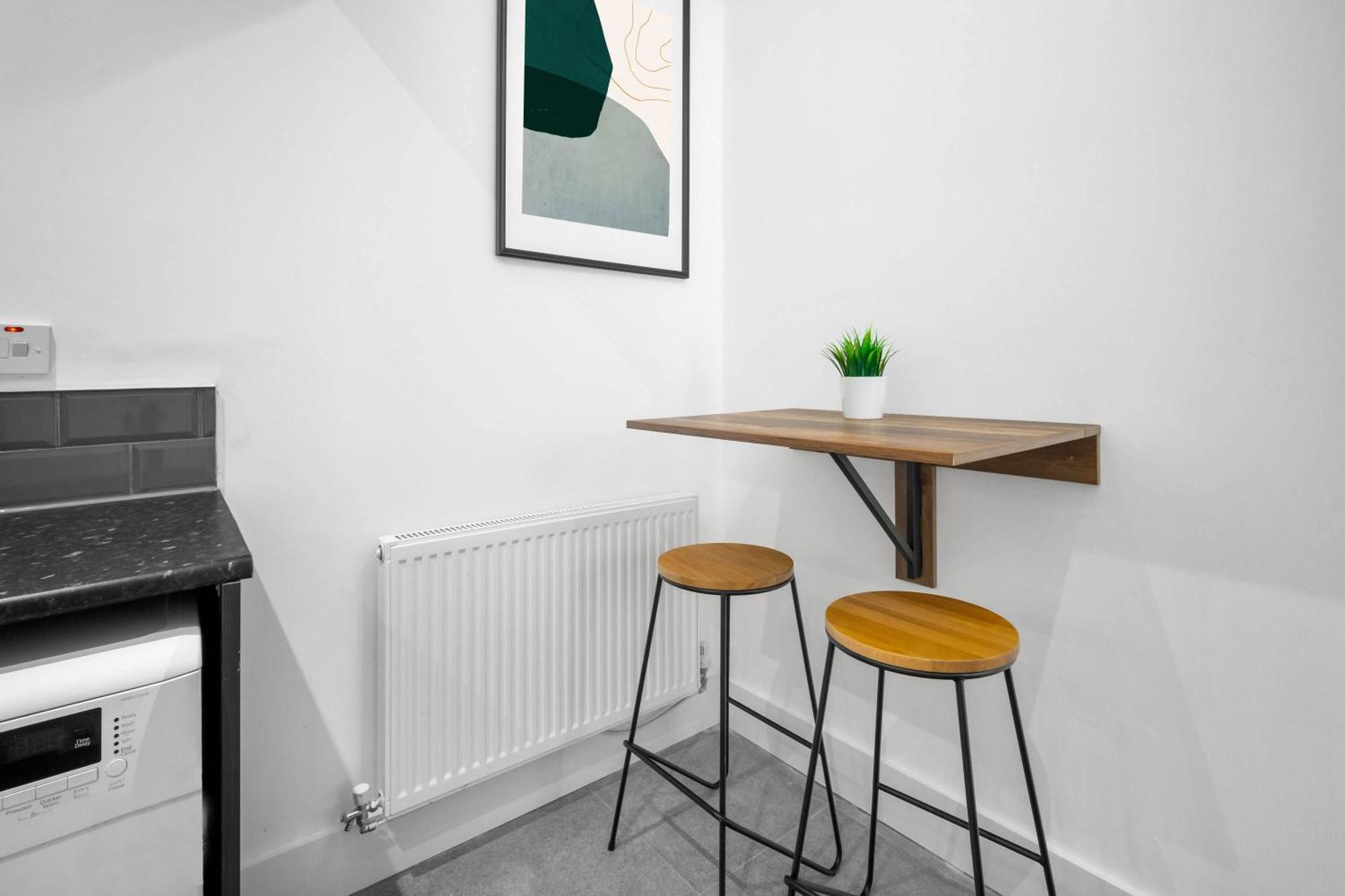 Luxe Apartment - Rowley Regis - Parking - Top Rated - Netflix - Wifi - 49Bg Cradley Heath Esterno foto